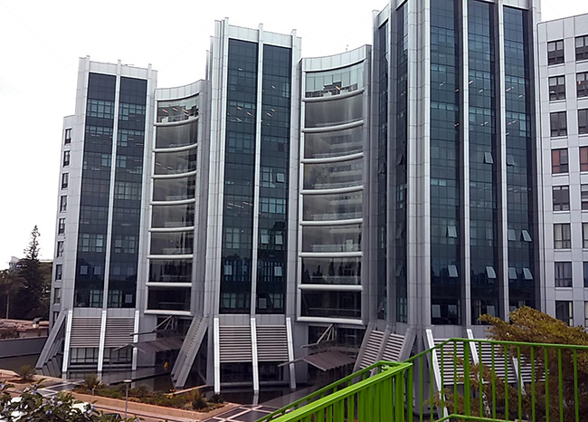 west end tower 빌딩 전경